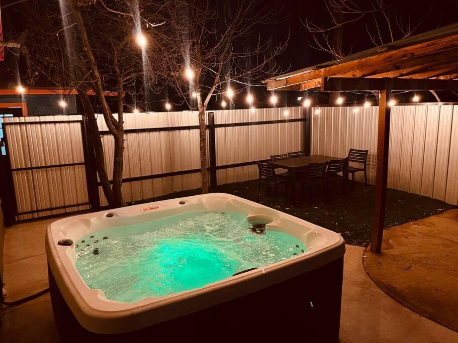 Prickly Pear At Cactus Flower-Hot Tub-Pet Friendly-No Pet Fees! Альбукерке Экстерьер фото